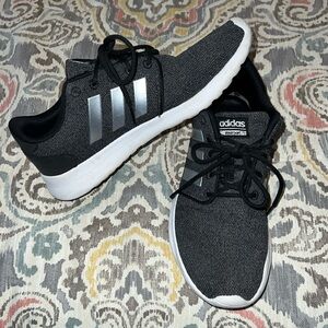 Adidas Cloud Foam Size 7